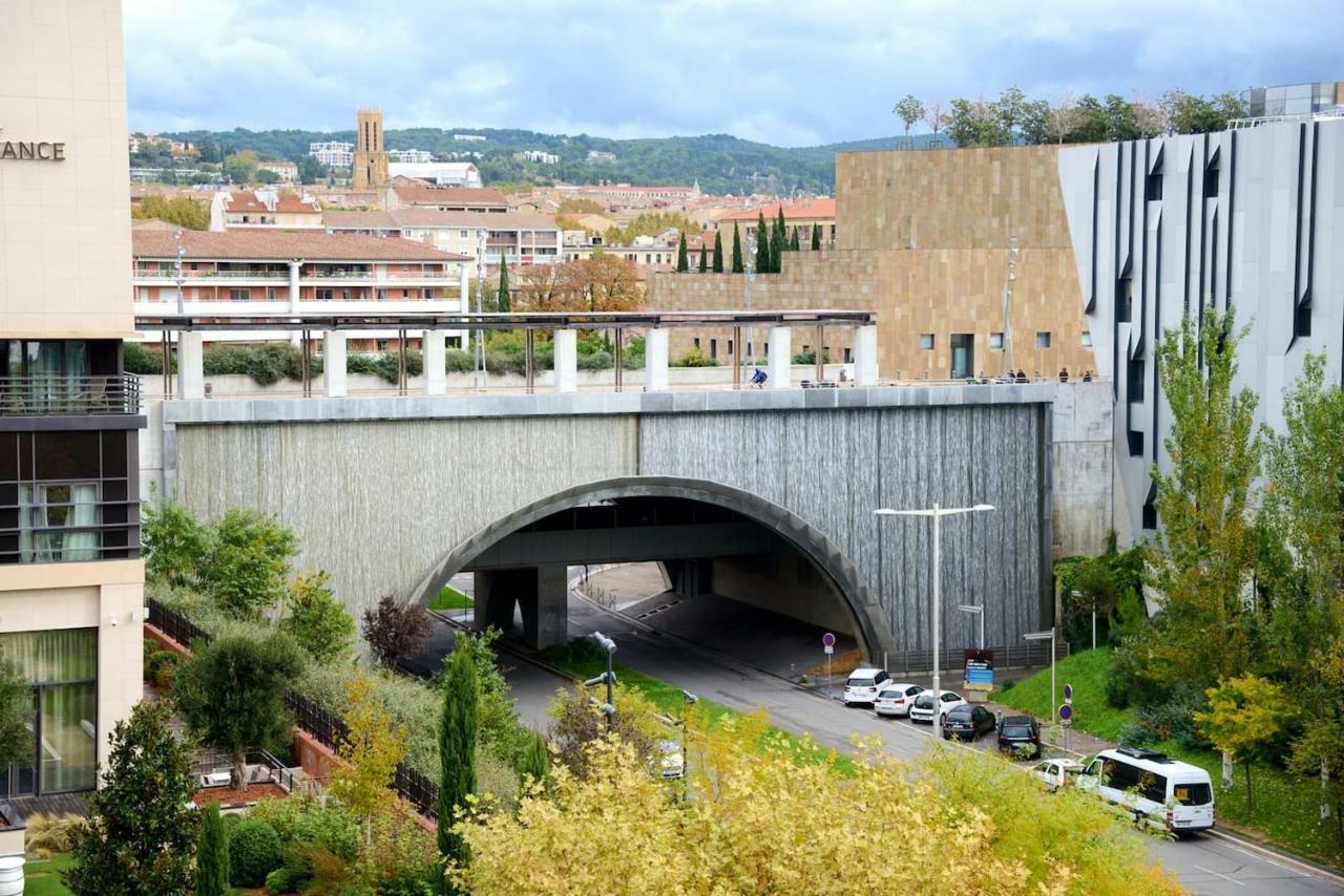 Apartment T2 Cosy Proche Du Centre-ville Avec Garage Inclus *